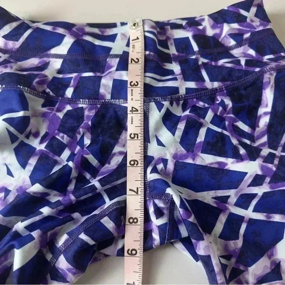 Athleta Floral Geometric Sonar Capri Blue Purple Leggings Womens Size XS - Picture 12 of 15